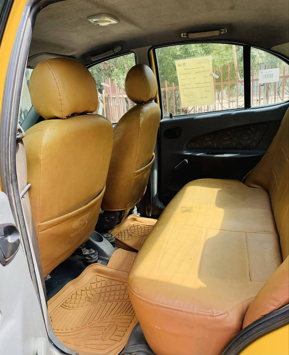 سلام عليكم عندي سياره البيع طيبه موديل 2015 رقم بغداد سنويه جديده تحويل مباشر سياره جديده وحلوه وجاهز مصفره هيئه وغرامات مكفوله مكينه جديده كير جديد تخم تاير عنوان بغداد ولشراي يتصل على رقم ***********
