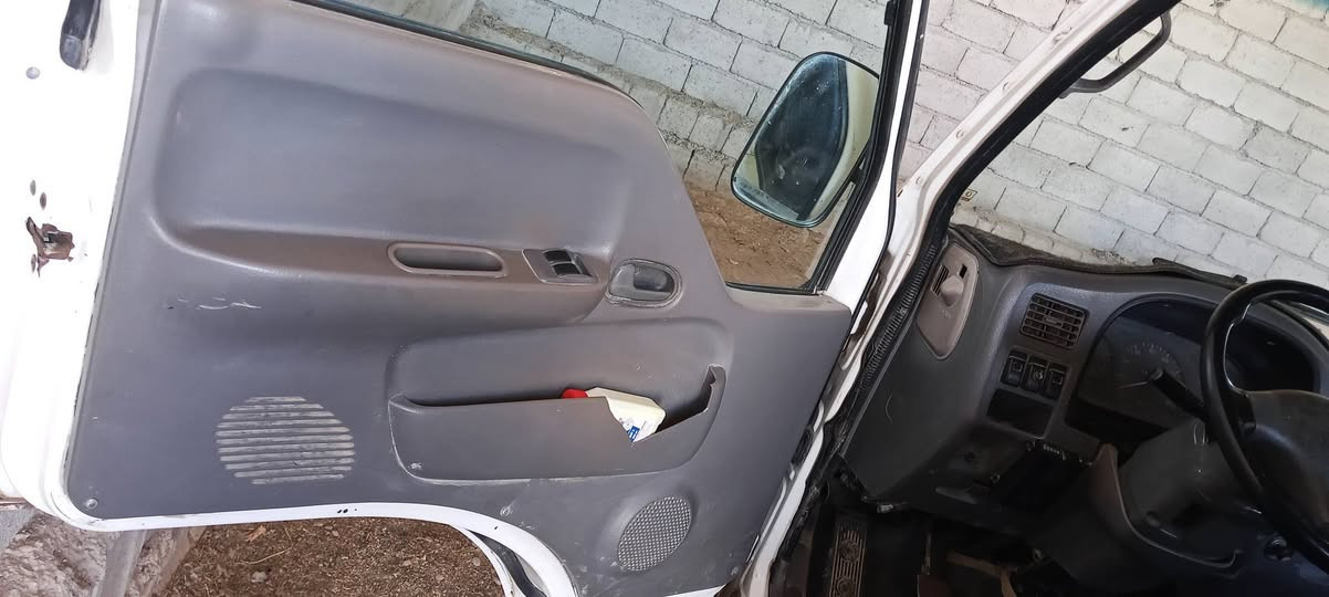 كيا فونتيرا چاطه بدون رقم للبيع
مكفوله من السرقه 
 گير محرك اكسل شرط   العنوان كركوك الحويجه 
اتصل ودلل ***********
