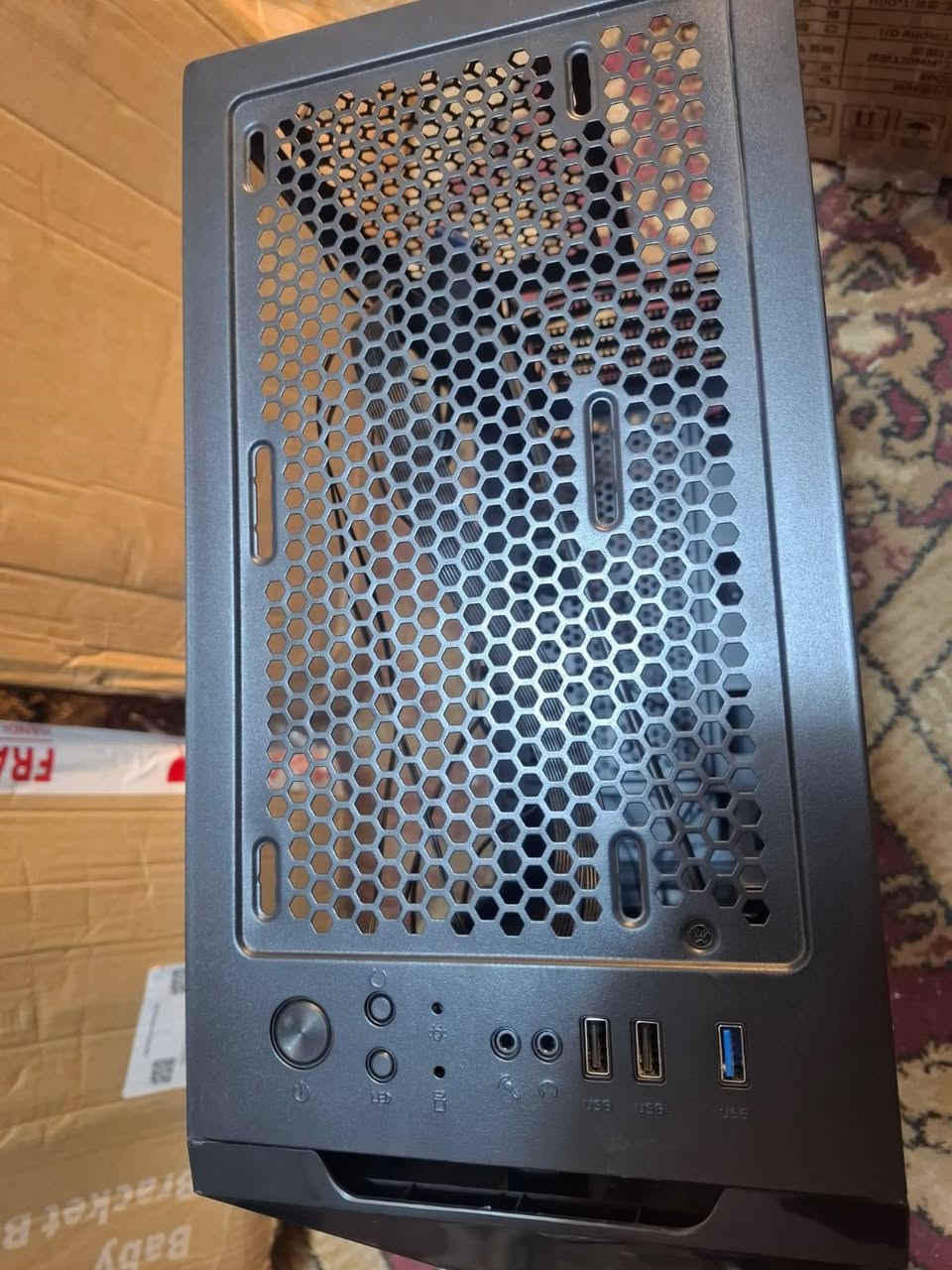 كيس حاسبة
بهذا الشكل 
السعر ادخل خاص


**إذا كنت صاحب هذا الإعلان وتريد حذفه لأي سبب، رجاءا أرسل رسالة إلى الدعم الفني**