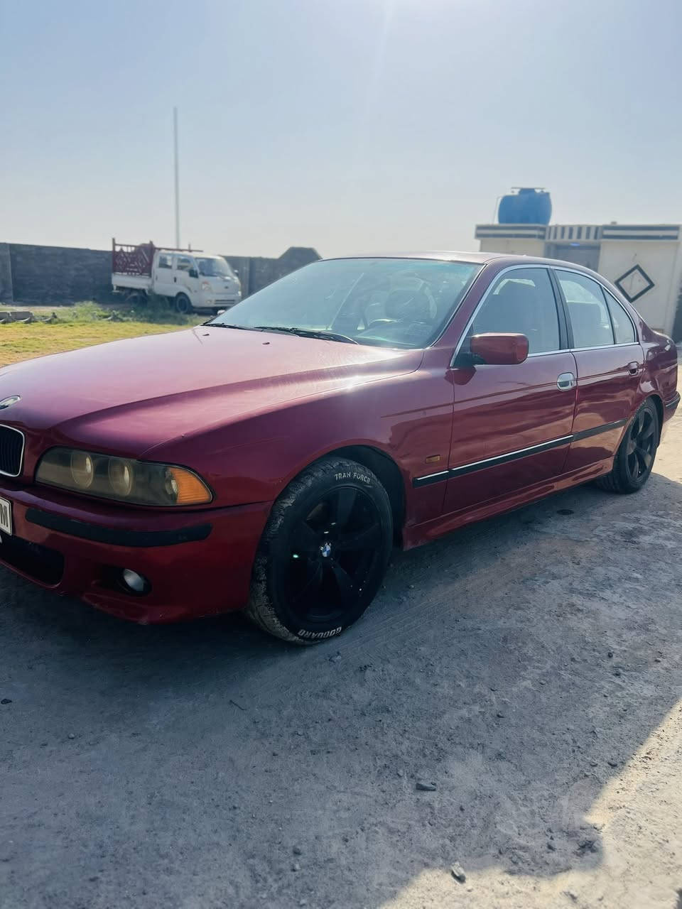 بسم الله الرحمن الرحيم للبيع بيم صقر موديل 97 رقم إلانبار جديد اجنبي بسمي محرك 8v كير تمساح اتوماتيك  سياره جاهزه من كلشي مكفوله من ضربه ومصبوغه جماليه فقط اي استفسار *********** إذا اكو امراوس حسب القناعه أو بيع السعر 85وبيهه مجال بسيط
