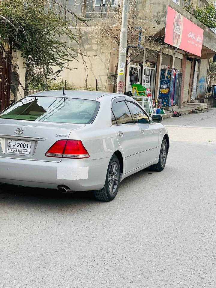 بۆفرۆشتن

٢٠٠٥

بەسمە رەش

سوکان کارەبایو کوشن کارەبای مەزبوت

بریکیشی بەستراوە  

شاهینەی ٨٢

کامل جاهیز شوین لەحیمەکانیش دووبارە لەحیم کراوەتەوە 

دەحامی بۆ دەحامی بەشەرت

شوختو چالو چۆلی نیە 

کەفەر گۆراو نیە بەشەرتی هەزار وەستا

شوین موسەکانیشی هەر پیوەدیار نیە کە بۆیاخ کراوەتەوە 

دوورەنگ نیە

دەشبولی شکاوی تیانیە 

شوین چوارقورنە

$٥١
ژ.م***********
