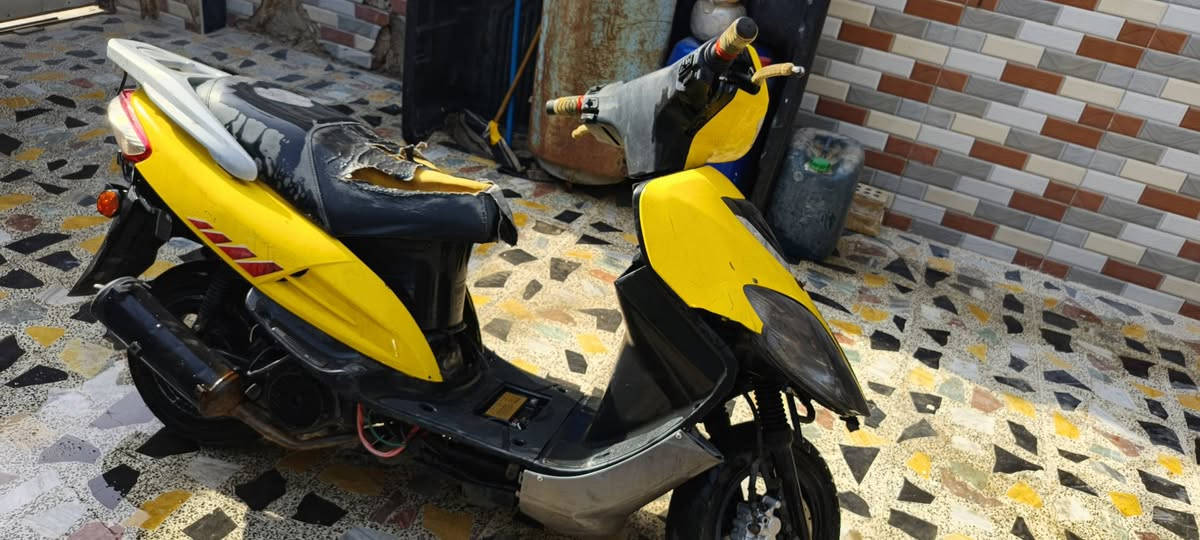 دراجه سيام متروكه  ابيع كوم حديد قيم و اخذ مكاني البلديات  ***********
