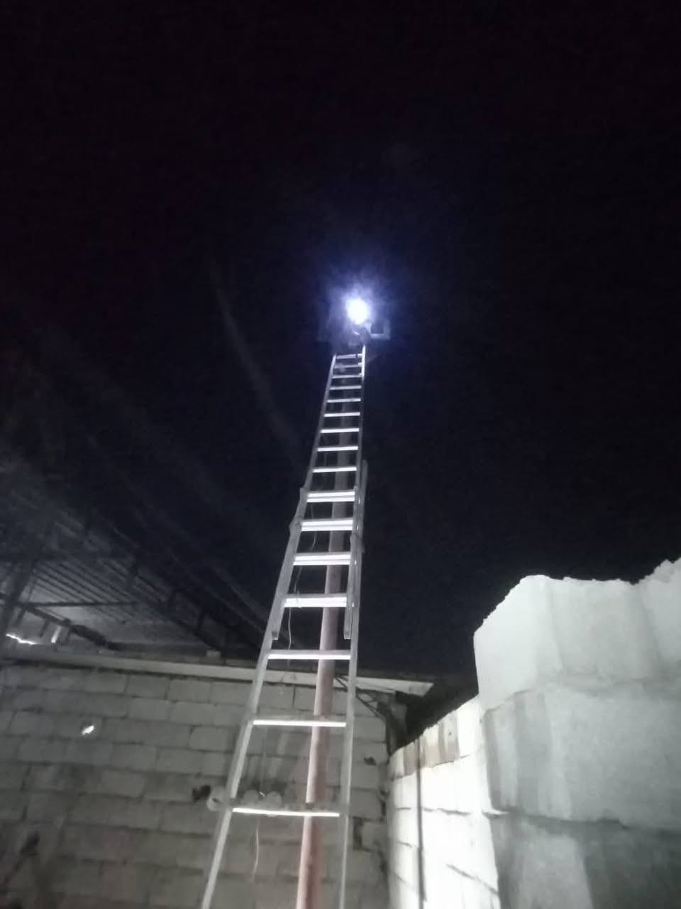 السلام عليكم اخوان احنا كادر تصفية وترتيب وتعديل المولدات نصب اعمده لحيم جناكيل نقل بوردات تصميم بوردات مد ضفاير تحويل مواقع كامله وبدون فلوس كل هاذ مقابل نصفي المولده من الوايرات المتروكه واي خطأ نصلحه بنفس الوقت وهاذ رقمي***********
