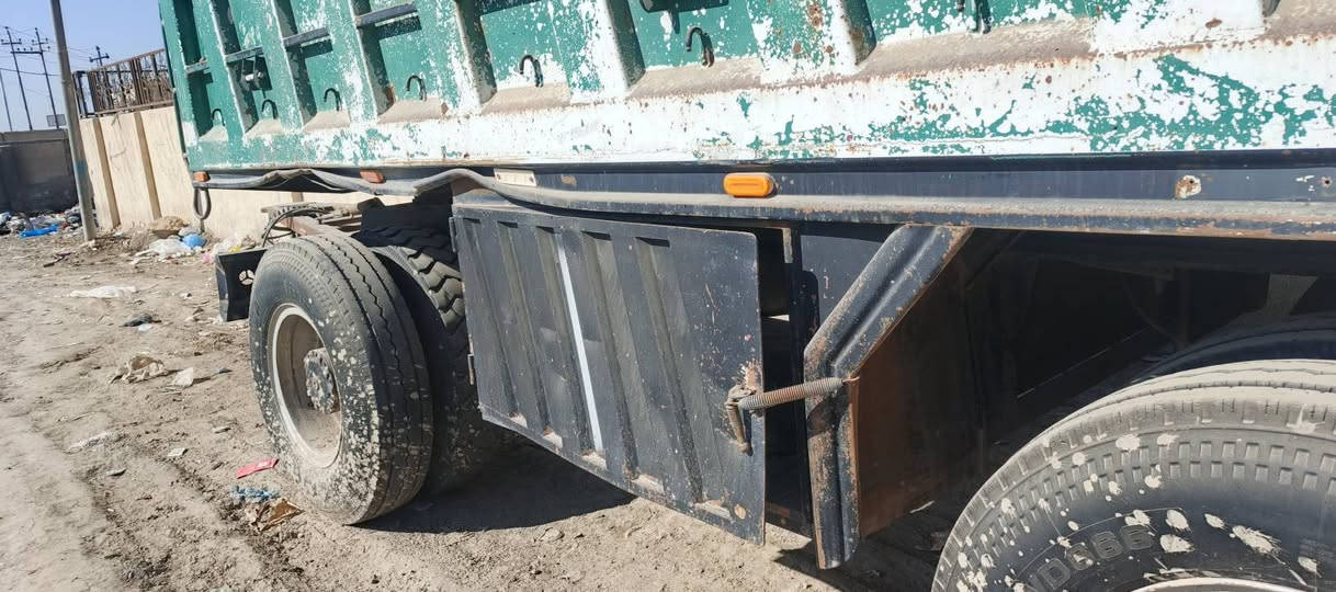 السلام عليكم مقطوره سوريه للبيع  3 دناكير 16 براد  ذرعه 25م طول 7 جاهزه من كلشي  كهربائيات شغاله  ونج سدر جديد  مكاني بابل قضاء القاسم   السعر 110 وبي مجال  الاستفسار ***********
