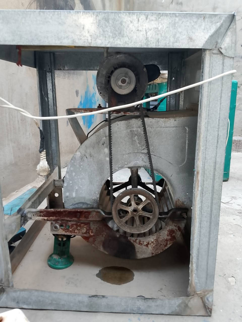متاح مبردات الاخضر 1 ونص شغال سرعتين سعر 30الف من الاخير  و الثاني 2 ونص شعال سعر 50الف من الاخير 
موصل الايمن نبي شيت 
***********
***********

