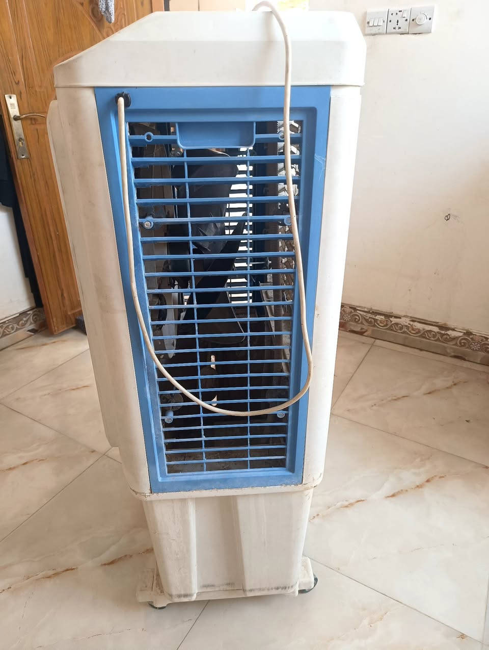 سلام عليكم 
للبيع نظيفه وجديده سعرها ١٠٠ قفل


**إذا كنت صاحب هذا الإعلان وتريد حذفه لأي سبب، رجاءا أرسل رسالة إلى الدعم الفني**