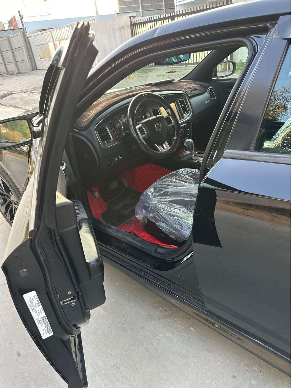 جارجر 12مكينه سته مواصفاتSXT شاشه جبيره كامره حساسات خلفيه منضومه زنون بدون صبغ بس شبربالباب الخلفي بنيدSRTوالسياره بدي كتSRT اصلي ماشيه 115سنويه ارقام جدد بطاقه بنزين بيه سعر158وبي مجال بدون مراوس. واقصاد*********** كركوك, العراق
