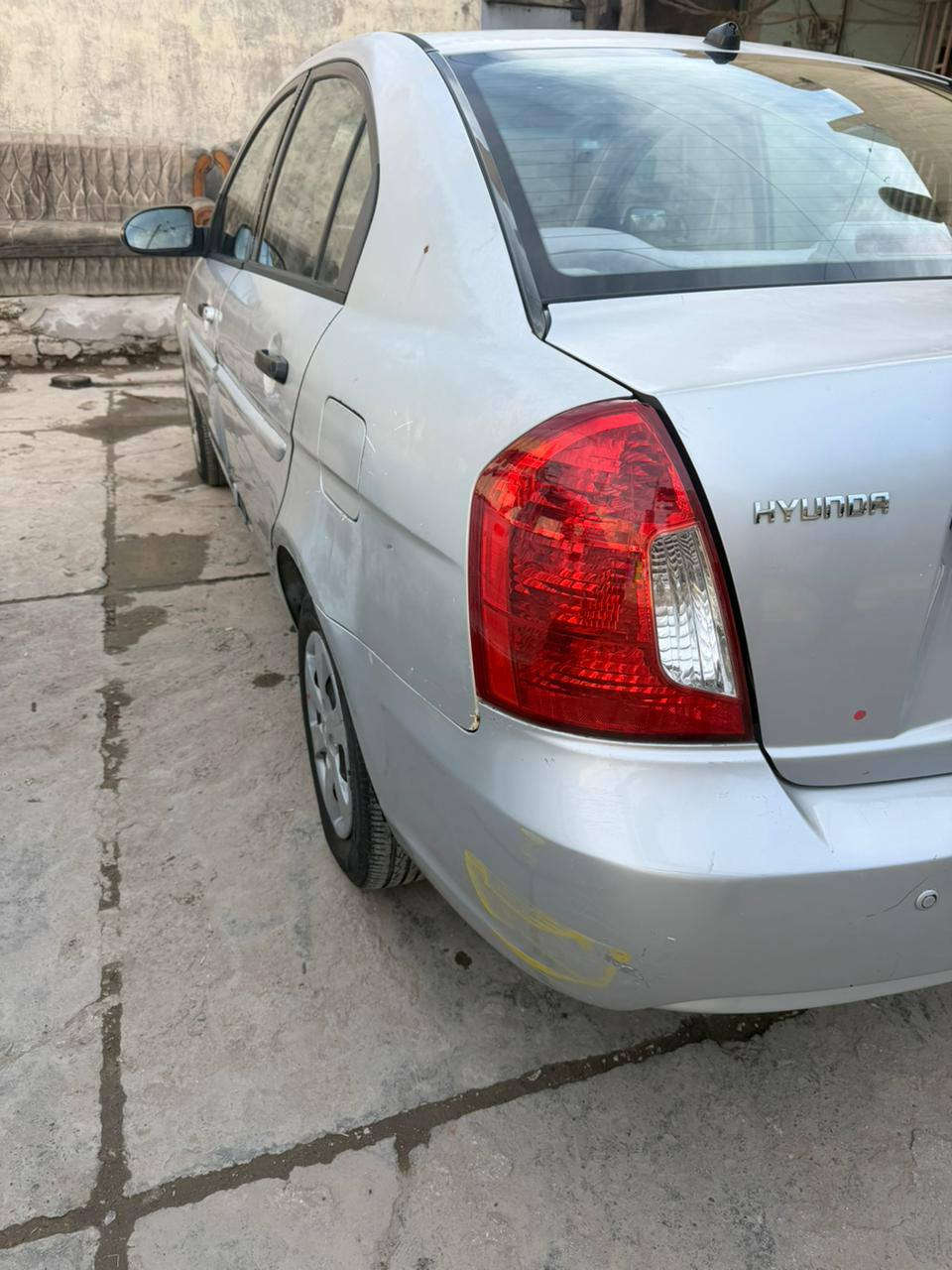 السلام عليكم شباب اكسنت خليجيه السياره بيها جراد موديل 2009كير مكينه مكفولات صدرها تعبان بيها جاملاغات الخلفيه بيهن صبغ حوض تكم كفاله بجم ع وضع الشركه برغي وبيها بعض الملاحضات بسمي قبل يومين حولتها أرقام إنكليزي والسعر 75ورقم التليفون***********
