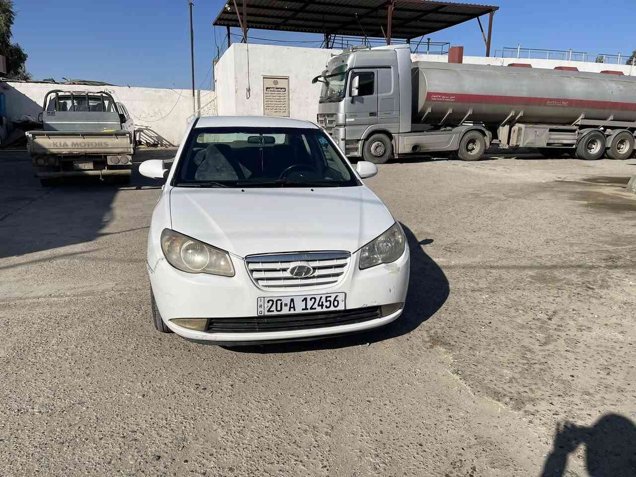 السلام عليكم أفانتي 2007مصبوغه عام مكينه كير مكفولا تدفئه تبريد حداديه جديده تخم تاير رقم جديد هزه جديده بيهه طخه بالجاملغ صفحه السايق السياره حلوه مابيهه نقص استفسار ***********السعر 78وبيها مجال بسيط
