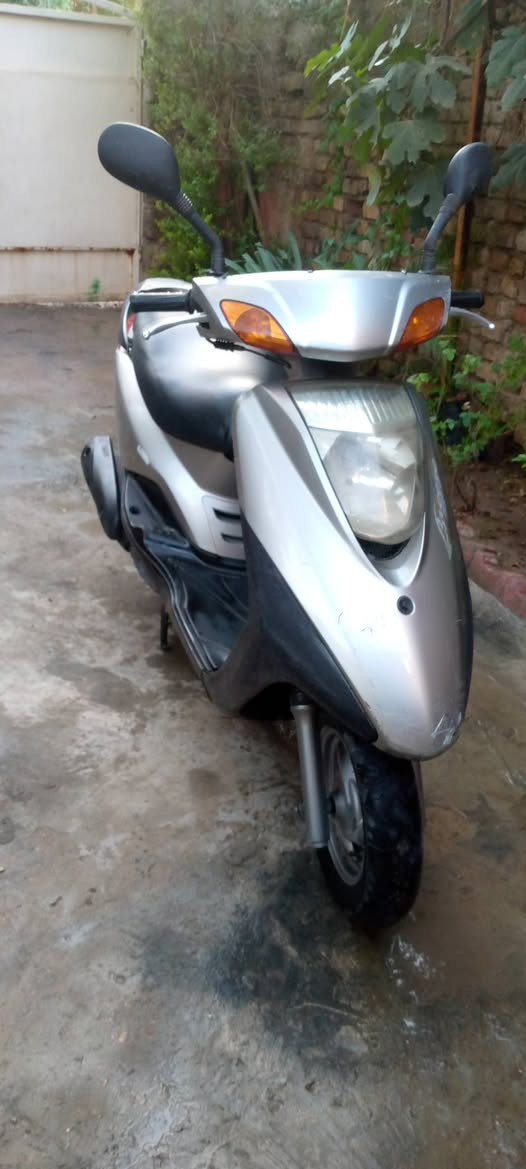 سلام عليكم بريز البيع دراجه بيه ونه بل اكسل دراجه شغاله سلف هندر مكاني زعفرانيه سعر 300 قفل رقمي واتساب مازنجر متواجد ***********
