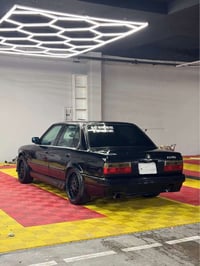 بم ٥٢٥ • موديل ١٩٩٠ • كالار