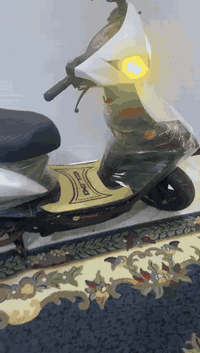 سلام عليكم مرخصت  الأدمن ثعلب نوزل  140 بلادي ما صار شهرين من نزلت من الرمبة برغي مال ملعوب بيهة مكينة خرسة ما تنسمع  تايرات جدد صدر جديد يعني ما تحس بل طسة دهنهة مبدلة جديد مؤتل ابو 20 يمشيك شهر ليكدام أوراق ومنفيس كلة موجود جيب وياك ألف فيتر إذا طلع بيهة عيب أو نقص تأخذ الدراجة وتروح اللة شاهد علية السعر 💸700 وبيهة  مجال  بغداد رقم الهاتف //📱*********** متواجد وتساب ومازنجر ♥️☘️
