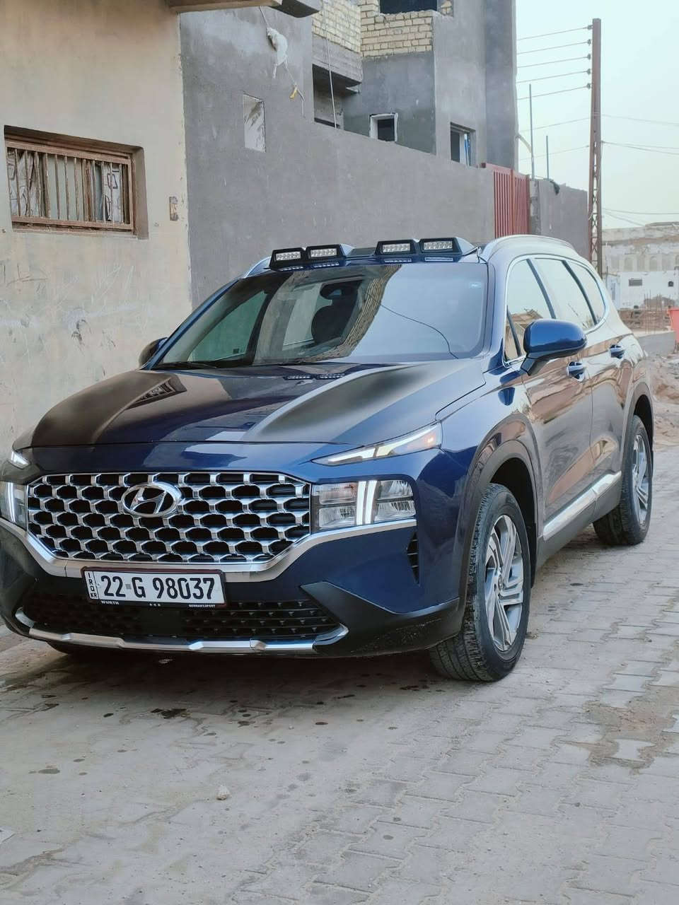 -للبيع  هيونداي سنتافي 2022 (Santa Fe 2022) 
_الموقع: المثنى - السماوة

-الرقم: أربيل (رقم شمالي)

-الوضعية القانونية: باسم دكتورة، سنوية عاجلة، والوكالة أو التحويل جاهز وحاضر فوراً.

-المسافة المقطوعة: 100 ألف كم.

-حالة السيارة: جاهزة تماماً، مكفولة من كل نقص (شغل واطلع).

-الضرر: حادث خفيف جداً (صور الحادث مرفقة مع المنشور).
ايرباك ..طاك 
-السعر: 170 ورقة (17,000$ دولار أمريكي).

- للتواصل والاستفسار: [*********** ]
