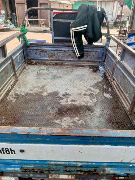 السلام عليكم ستوته للبيع موديل 14 اوراق الصودي ستوته جاهزه كهربائيات كامله ما عايزه اي شيء كيلو نظيفه اكسن نظيف مكاني الديوانيه قوائم حمزه الشرقي *********** سعر مليون بيها مجال
