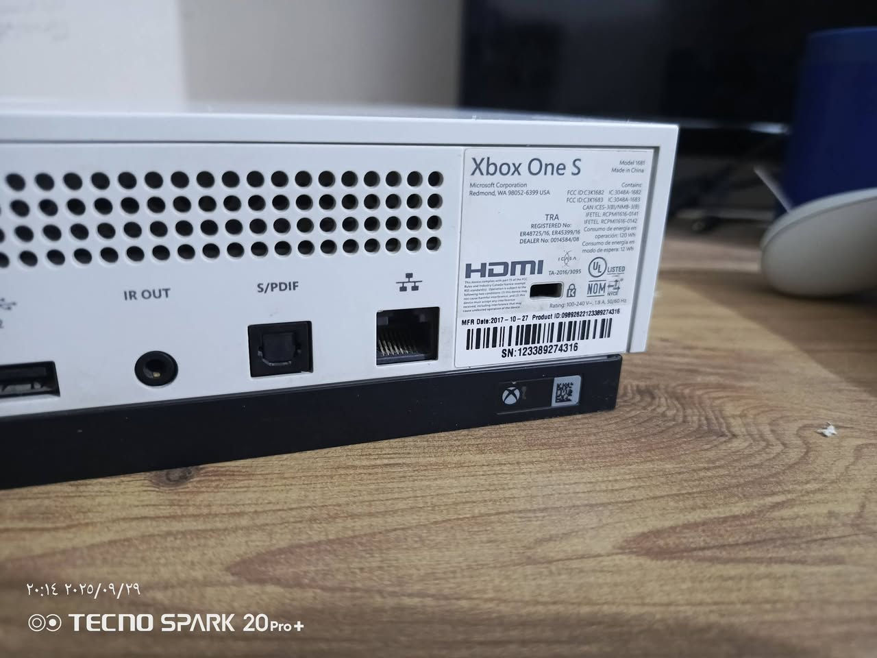 السلام عليكم 
من رخصت الأدمن
جهاز Xbox one s يدات 2 ويا كارتونة و كيبلات اصلية الجهاز ما مفتوح ولا امصلح امراوس اب دراجة نضيفة 
مكاني محمودية 
رقم ‪***********
