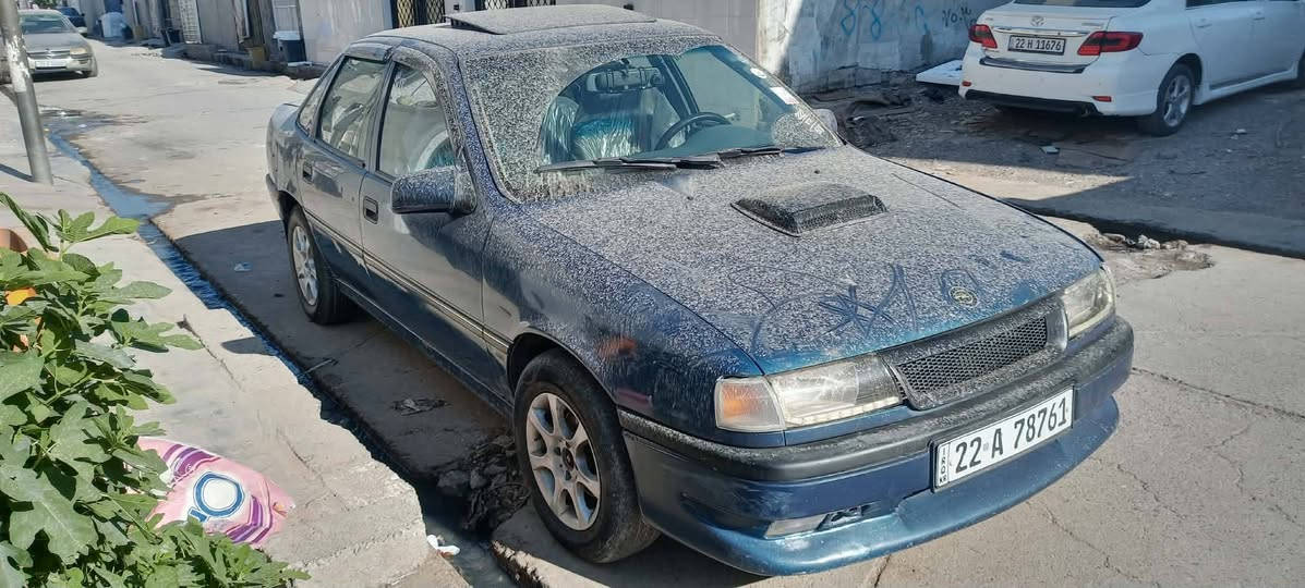 ئۆپل فیکترا 
مودیل ـ1992
گیرحادی 
دەحامی لودەحامی بەشەرت 
رەقەمەوسەنەوی نویە
200دۆلارغرامەی لەسەرە 
مالی دوستە
ناونیشان هەولیر
*********** أربيل, العراق
