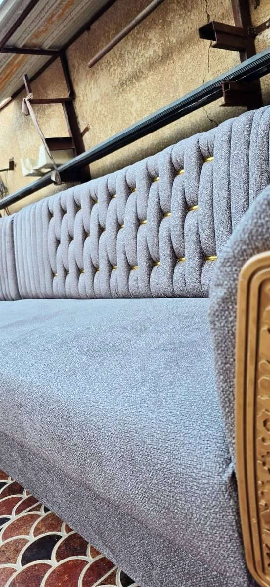 قبل،، وبعد،، الوان حسب الطلب، دوشمه..تخم المستعمل..وتصليح..واضافه.السفنج.
.اسعار مناسسبه شغل درجه اولئ،

واتساب ***********
