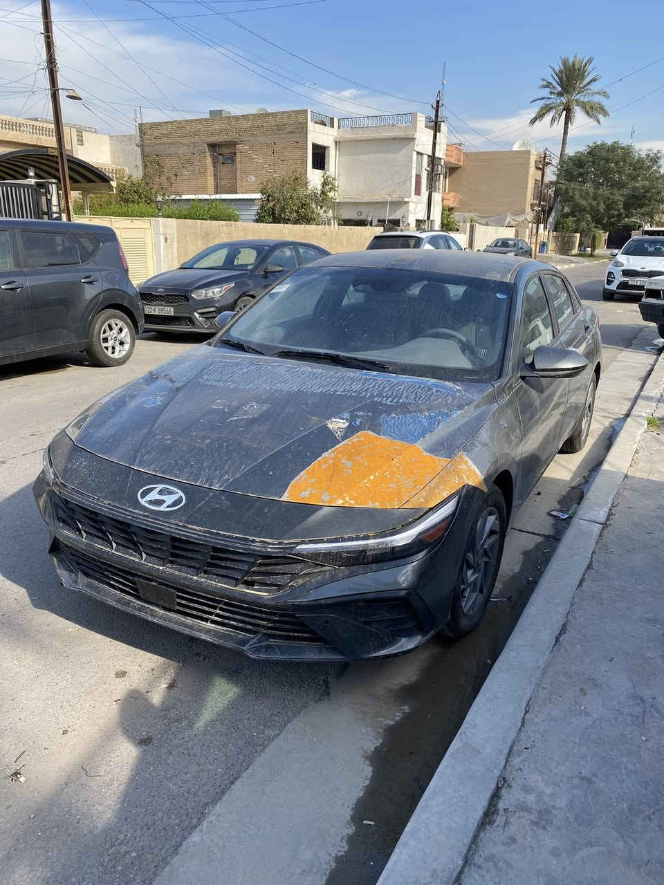 النترا 2024 دخول جديد باسمي 
ماشيه 2000 فقط 
  فحص موقت 
جاهزه للبيع بدون صبغ 
بدون رقم 
بدون ايرباك كلهم سليمات 
الموقع بغداد 
بصمه 
شاشه جبيره متصله 
السعر 140 $ بيه مجال 

‭٠٧٨٨ ٦٨٤ ٢٦٠٧‬
