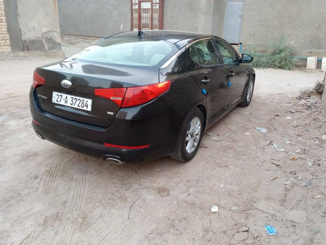 كيا اوبتيما موديل 2013.   بيه أربع قطع غيار مكينة وكير نضيفات تخم تاير جديد مكان سوق الشيوخ العكيكه رقم انكليزي بأسمي رقم ***********
