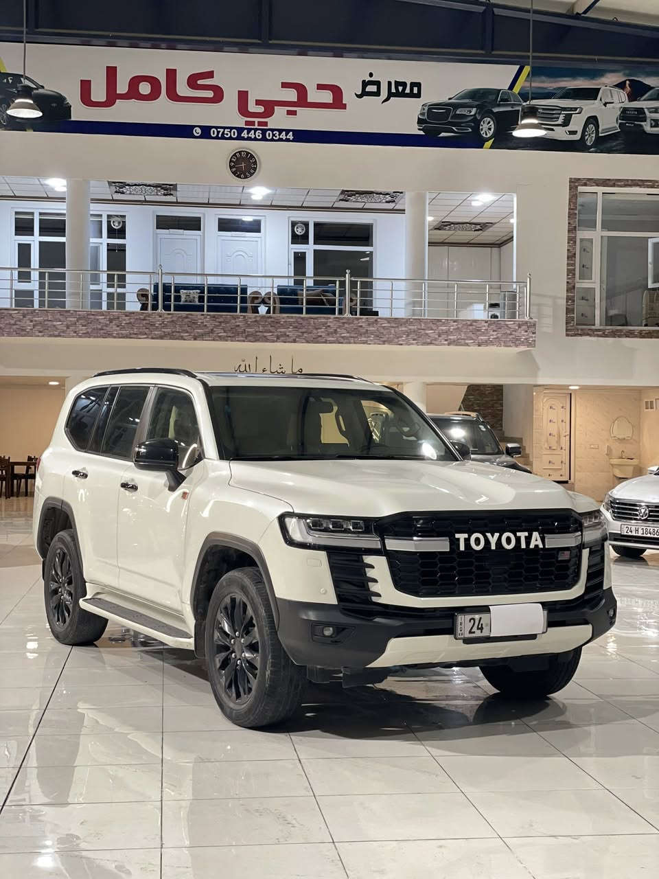 سلام عليكم
لاندكروزر جكساره 2023 
ماشية 125 الف كيلومتر 
‏ GXR 
6 سلندر تنفس طبيعي 
سعر 598 ورقة 🔥

  🔴 سونر موجوده بالمنشور بدون قطرة صبغ بدون تعديل مكفوله كفالة عامة حتى شخط مابي بشرط 
گير محرك كهربائيات بشرط (كبس)

‏‎ مواصفات 
8ايرباك 
ثلاجه 
فتحة (سلايد)
كشنات كهربائي موجلد 

‎رقم سنوية فحص هزة كلشي جديد
‎باسمي السنوية بشرط تحويل وغرامـة
‎عنوان محافظة دهوك 
‎للتواصل 
***********
***********
خط و واتساب متوفر ✅
