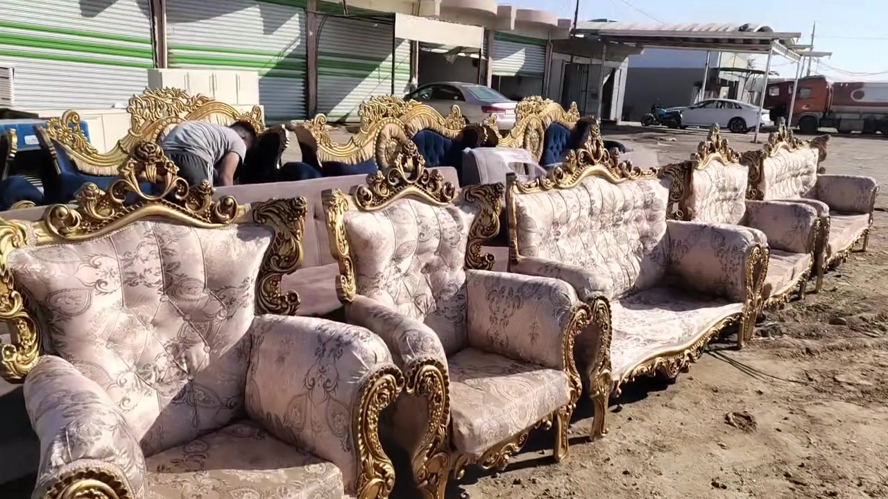 لو تلحگون لولا يأبه *********** يالله يارزاق أرخص اسعار الباله يمي وبس

