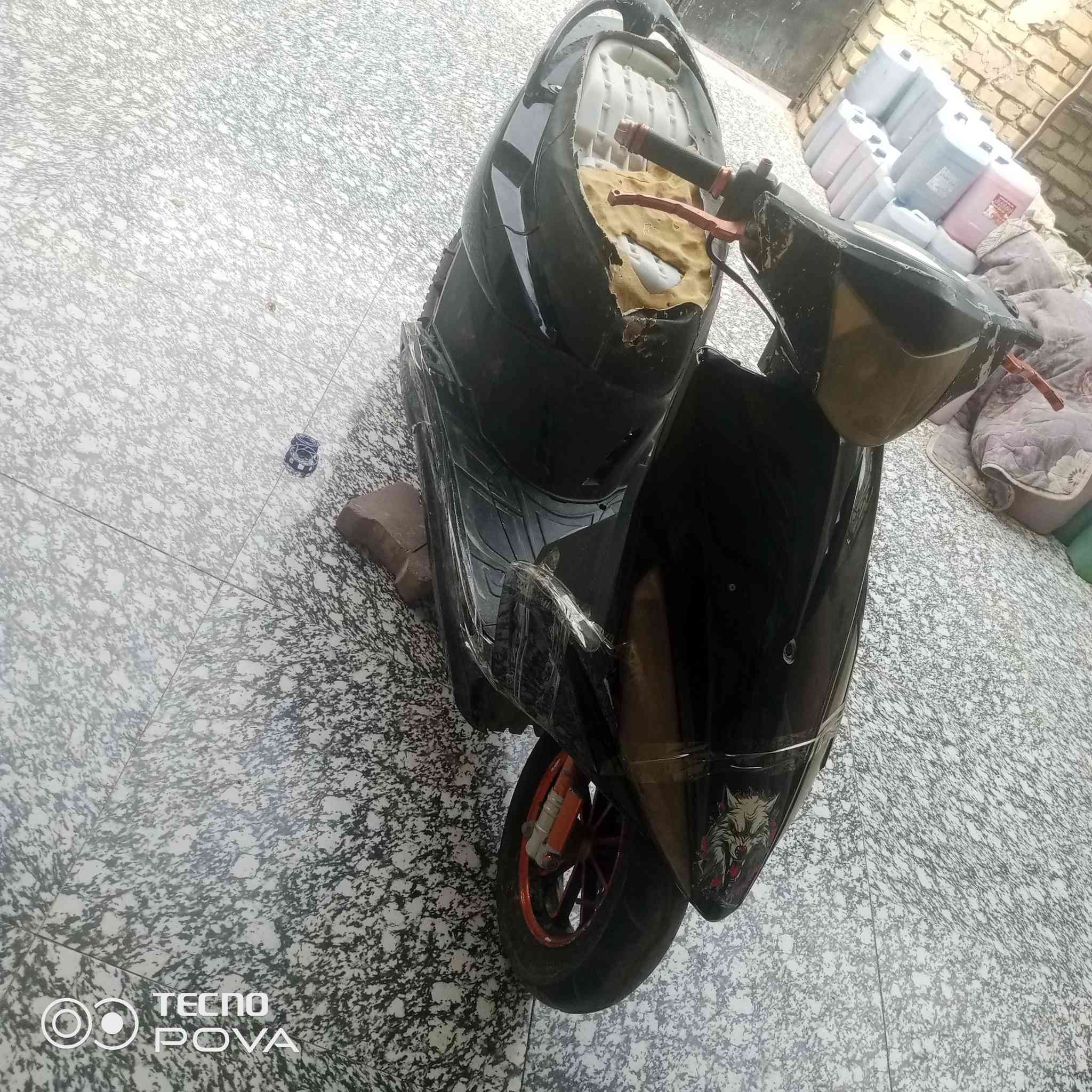 اف اس كوم حديد عوزها صالنصة وعقل نارية  محرك شغال ب50 قفل شراي يتصل ***********
