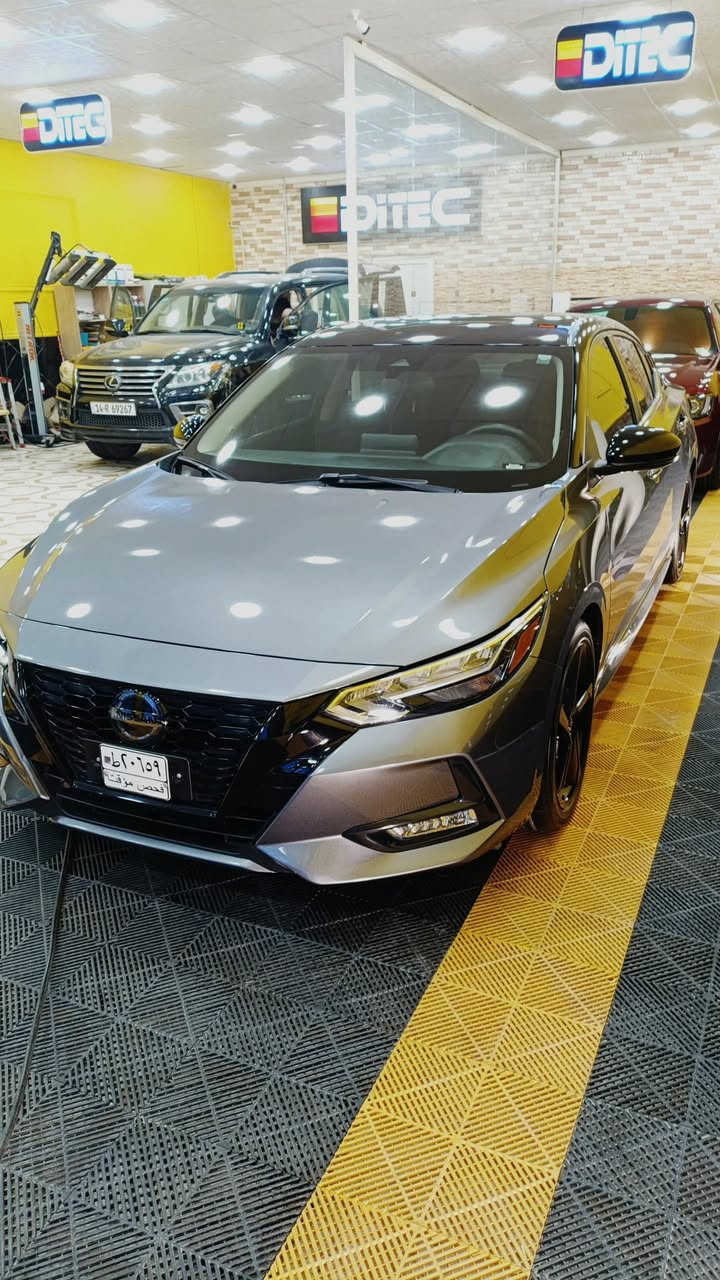 نيسان سنترا SR Midnight 2023
4 سلندر محرك دووووش cc 2000 
‎مواصفات SR 
‎بصمه عدد(2)
‎بلوتوث + aux + carplay + Android Auto
‎ثلاث وضعيات قيادة  Sport -Eco - Normal
‎كير أوتو 
‎تبريد منفصل 
‎مثبت سرعه 
‎نظام ABS
‎مانع انزلاق
‎حساس أطارات 
‎بك لايت ليد
‎شاشه كبيره
‎كامره دواره
‎كشافات امامي
‎شاشه اعطال
‎كشنات مخمل
‎رادار 360 درجة
‎رادار نقط العمياء
‎رادار الخطوط البيضاء خروج عن المسار
‎ئوتو بريك امامي وخلفي
‎ويلات السيارة اسود رياضي
Led +  زينون
‎فول تحكم ستيرن
‎تشغيل عن بعد  
ماشية (( 27 الف كم ))
        بدوووون حادث // تقرير غرق مأشر للدوسة فقط// تعمل وتسير من امريكا //
السيارة مكفولة شرط الفحص  
رقم ((بصرة))باسمي

***********
