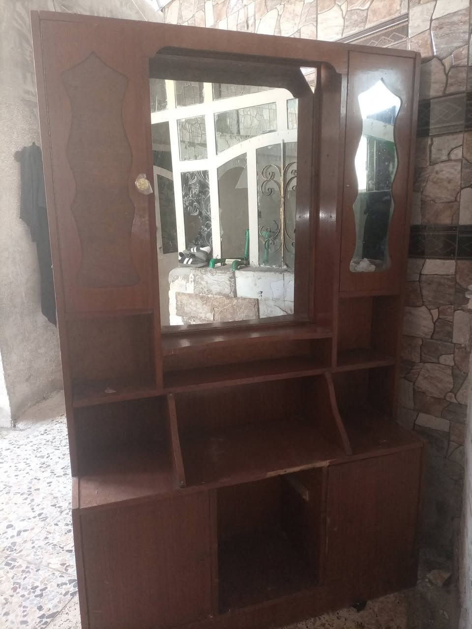 السلام عليكم ملحقات غرفه صاج للبيع صوميه بيهه كسر شوية سعر١٥٠ وببيهه مجال بسيط مكان العبيدي


**إذا كنت صاحب هذا الإعلان وتريد حذفه لأي سبب، رجاءا أرسل رسالة إلى الدعم الفني**