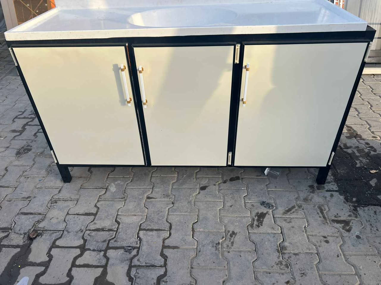 تفصال كافة الالمنيوم 
ابواب المنيوم وشبابيك وكانترات البصرة, العراق


**إذا كنت صاحب هذا الإعلان وتريد حذفه لأي سبب، رجاءا أرسل رسالة إلى الدعم الفني**