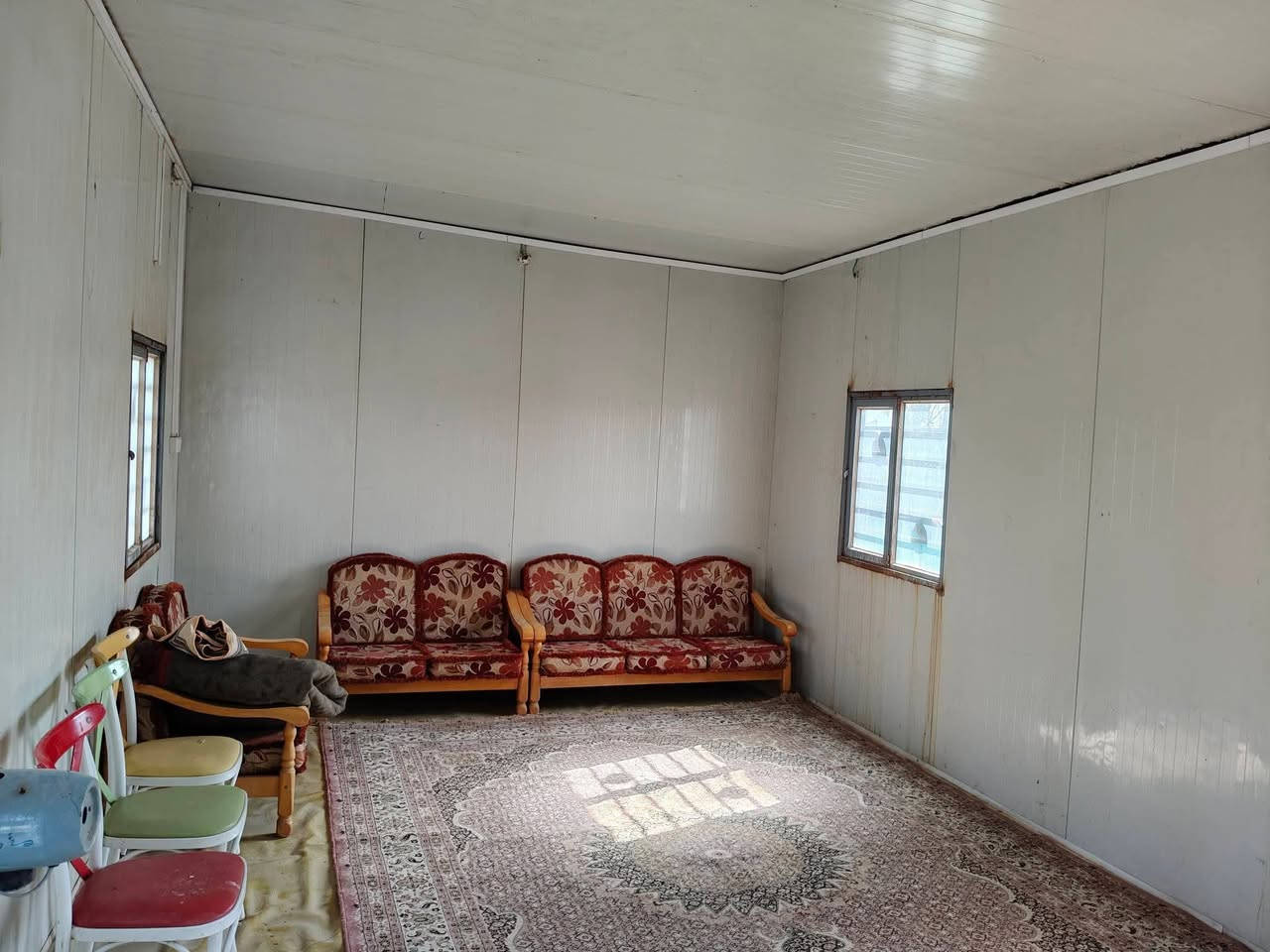 كرفان للبيع7×4 مواصفات عاليه مكان حله *********** توصيل موجود
