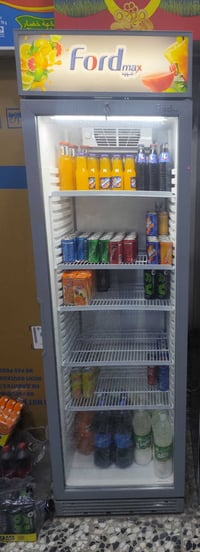 عارضة جديده ونظيفة استعمال قليل للتواصل 07735274266