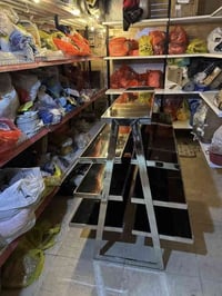 ستاند هرمي ستل ستيل  العدد 2  سعر الواحد 150 الف  العنوان دورة قرب كلي...