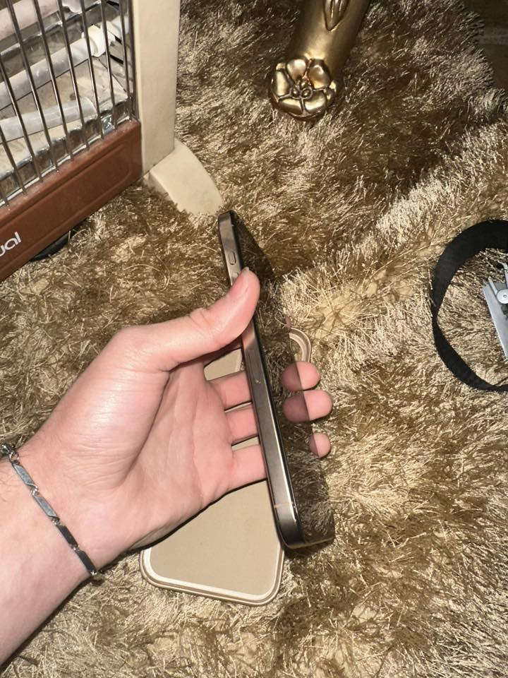 يرو ماكس16
ذاكرة 256
بطاريه94 عدد الدورات268
تك
الجهاز لوك أب معنى الكلمة استعمال بيت
السعر 1300 بي مجال شي قليل الرقم ***********
