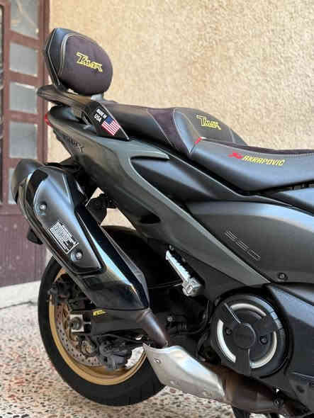 ألسلام عليگم TMAX 2021 وارد ياباني 
ماشيهـ 35 ألف ألفئهـ تاچ ماگس لون زيتوني 
دراجهـ مكفولهـ كفالهـ عامهـ نظافهـ 100/90 
فول مواصفات جامهـ كهرباء ستاند حساس 
كشن تدفئهـ يدات تدفئهـ ومعروفهـ مواصفاتهـا
العنوان بغداد البياع 
*********** 
السعر 80 ورقهـ وبيهـا مجال حگ الچيهـ بغداد
