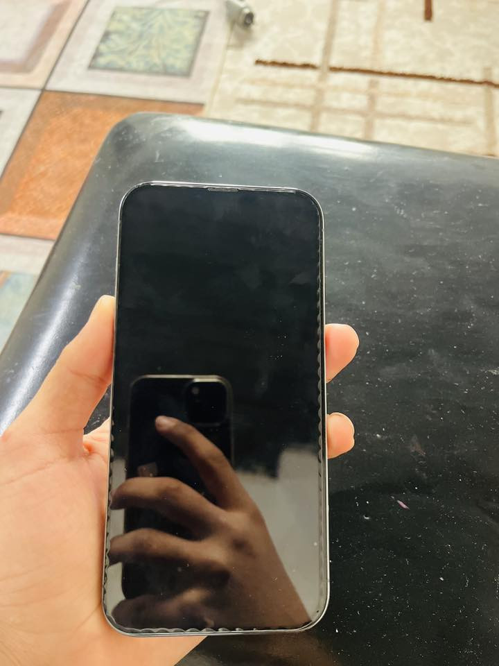 سلام عليكم 13 برو ماكس 256 G بطاريه 92 مرفوعه الجهاز نضيف حيل السعر 660 وبي مجال *********** واتساب 
 *********** زين
