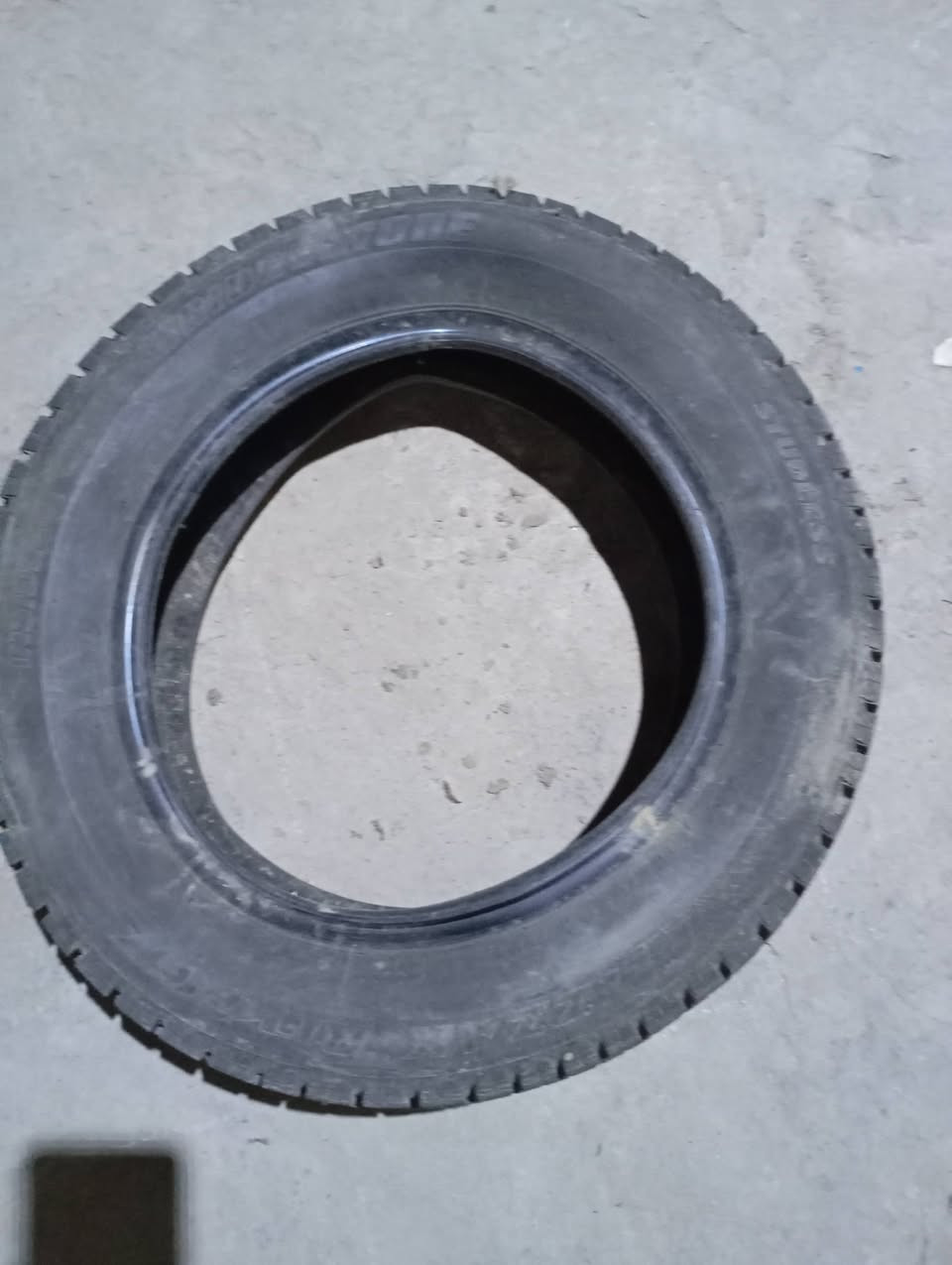 تك تاير حجم 15/55/175 مال بالة نضيف بدون كسر ولا بنچر سعر 15+ تك تاير هم بالة بدون كسر ولا بنچر حجم 14/65/165.   سعر 15 ,, مكان نجف حي النصر للتواصل ***********
