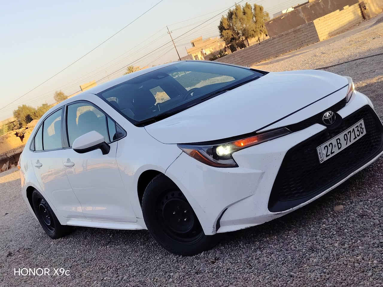 السلام عليكم
كورلا 22 LE لون ابيض للبيع
ماشيه 99 صدر تاير تبريد تدفئة كلو جديد
رقم اربيل دولي هزه سنويه مامنتهي
ضرر بابين جهة السكن بجم كبس  وبيها مكانين ثلاث تعديل بارد بسيط سعر 145 بيها مجال بسيط مكان الحويجه الحلوات 
للأستفسار اتصل ***********
