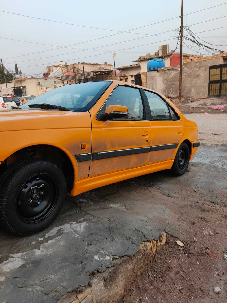 بيجو بارص  
موديل ٢٠٢٠ السياره مكفول بدي ومكينه رقمه ميسان السعر٧١
***********
