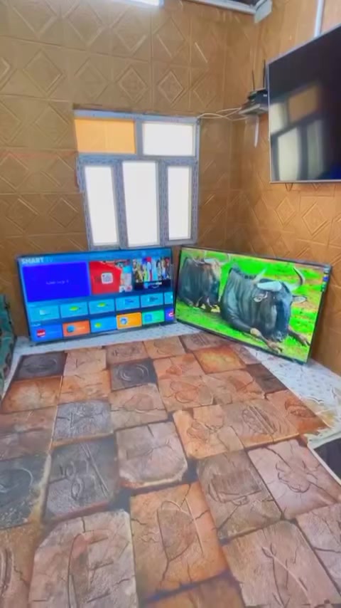 تحطيم وتفليش أسعار الشاشات معقولة شاشه قياس65 😳😳وبهيچ سعر صدمه وبس يمي تلكونه كميات خير من الله***********
