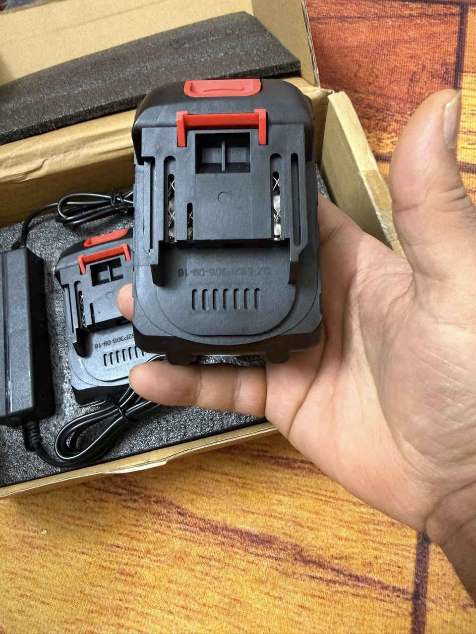 بطارياات ثنين او شاحنه ٤٠ الف


**إذا كنت صاحب هذا الإعلان وتريد حذفه لأي سبب، رجاءا أرسل رسالة إلى الدعم الفني**