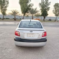 رمضان كريم  مرخصه الادمن المحترم كيا ريو خليجي موديل ٢٠٠٧  بيها بس هلا...