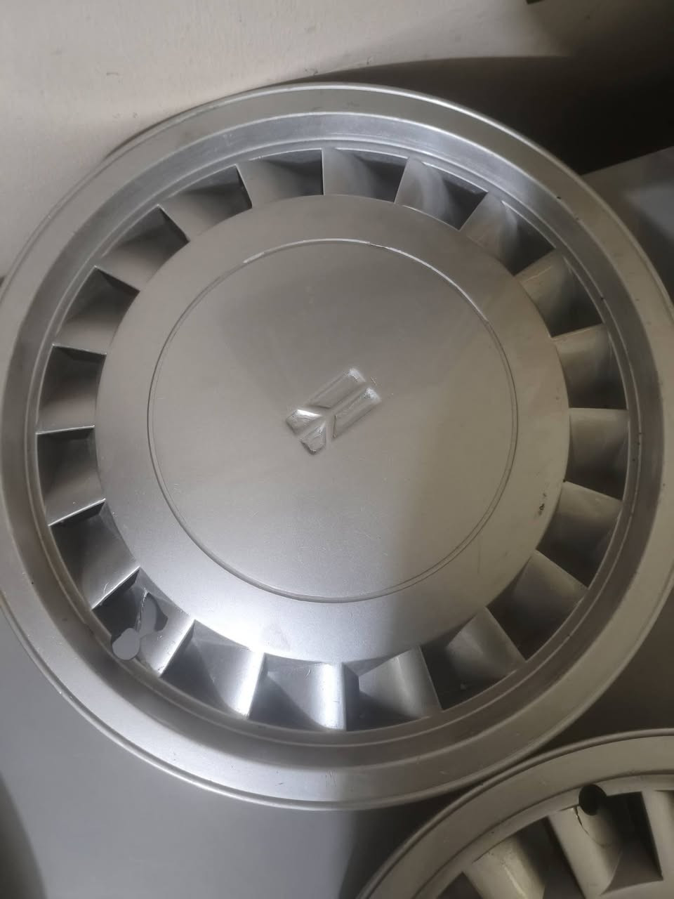 سلام عليكم كبات اولدز نظافة جيدة جدا كامل تخم سعر 190 الف شوف الصور قبل لا تخابرني رجائا 
***********
