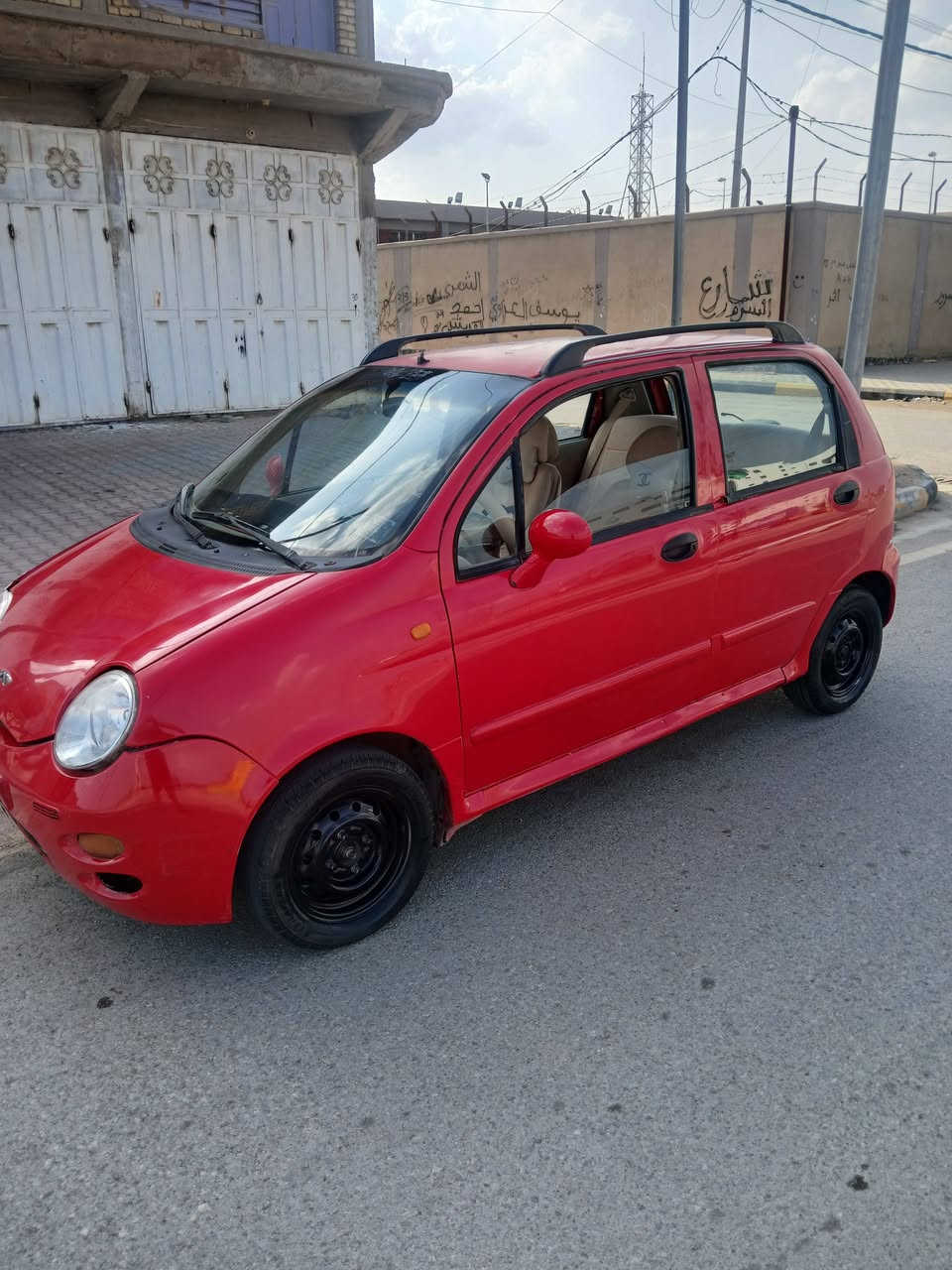 سلام عليكم كيوكيو موديل 2013جاهزه
(تحويل مباشر بسمي)               (اوتماتيك)
مكان سياره كوت واسط مركز لمدينه(***********)
سعر اخاص
