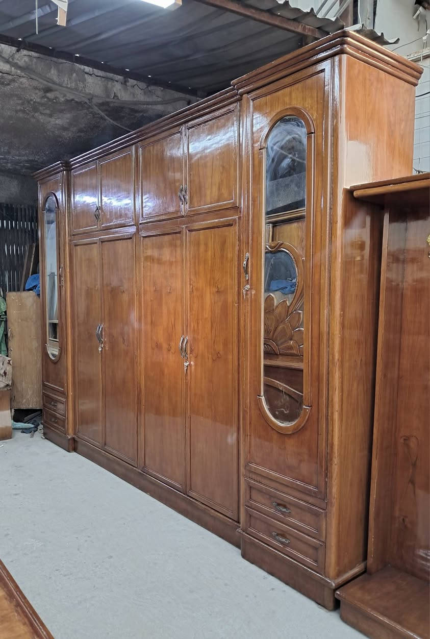 يعلن معرض الموسوي عن وجود غرفه نوم مستعمله تسكام ونظيفه داخل وخارج صاج ظهر جرجوبه اخت الجديده دنك جاوي لف الابواب الكنتور والنواعم جاوي الغرفه ولا غلطه بالعافيه عل ياخذها اي استفسار خاص او الاتصال 
***********
***********واتساب العنوان بغداد يوجد توصيل لكافه المحافضات
