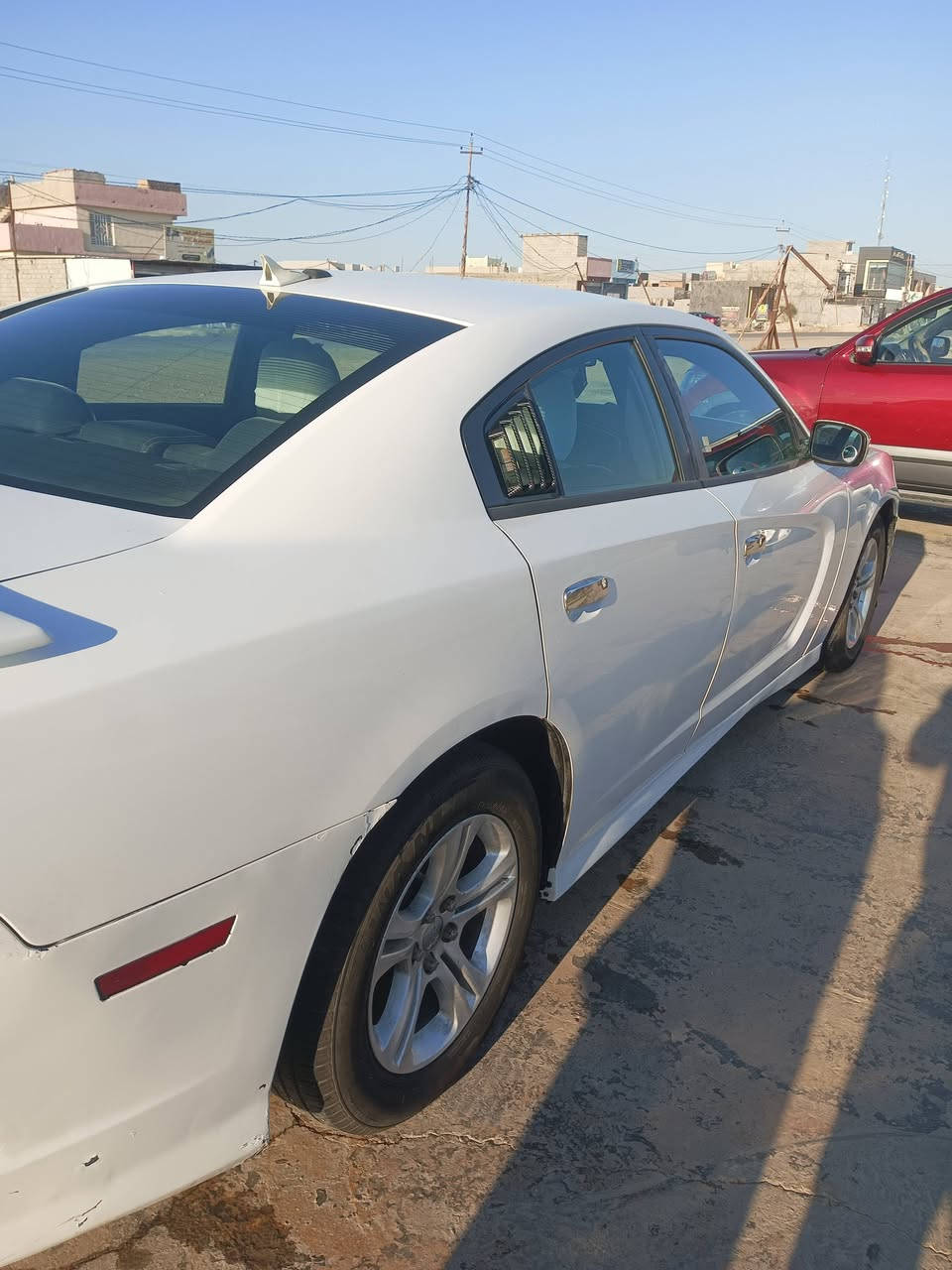 سلام عليكم جارجر موديل 11 ماشية 221 ميل استخدام شخصي اكلين يقرأ الجاملغ الايمن مفتوح فقط وبيها بارد بلجاملغ الخلفي جهت السائق وبيها كارتين فقط محرك جديد عربانة واكسل جديد مال 20 اذان محرك جديد تخم تاير جديد سيارة جديدة أمانة الله رقم اربيل الدولي هزة بعدها ماساقطة السعر 145 وبيها مجال حق الجية مكانها ديالى الخالص


**إذا كنت صاحب هذا الإعلان وتريد حذفه لأي سبب، رجاءا أرسل رسالة إلى الدعم الفني**