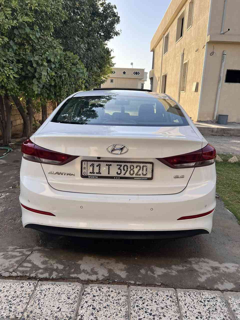 السلام عليكم 

للبيع النترا موديل 2017 خليجي وراد ايراني vip
فول مواصفات 
ماشية 120km
محرك 2000 دوش 
السونار مرفق مع الصور 
السعر 140$ وبيها مجال 
مكان السيارة بغداد اليوسفية 
***********

‭0771 931 8408
