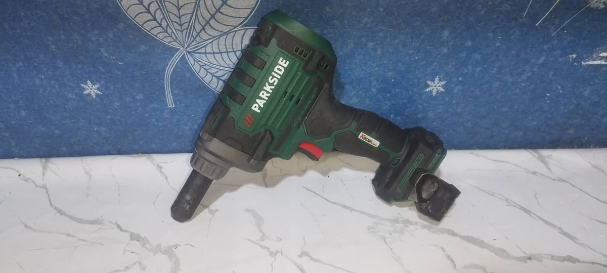 السلام عليكم اغراض كلهن شغالات شرط
الكوسرة الصغيرة شحن بدون ملحقات 20
كوسرة كهرباء مال سنفرة كامل ملحقات 25
دريل مال تونگ بدون ملحقات سعره 25 
منشار   خشب شحن بدون ملحقات سعره 18
يوجد توصيل


**إذا كنت صاحب هذا الإعلان وتريد حذفه لأي سبب، رجاءا أرسل رسالة إلى الدعم الفني**