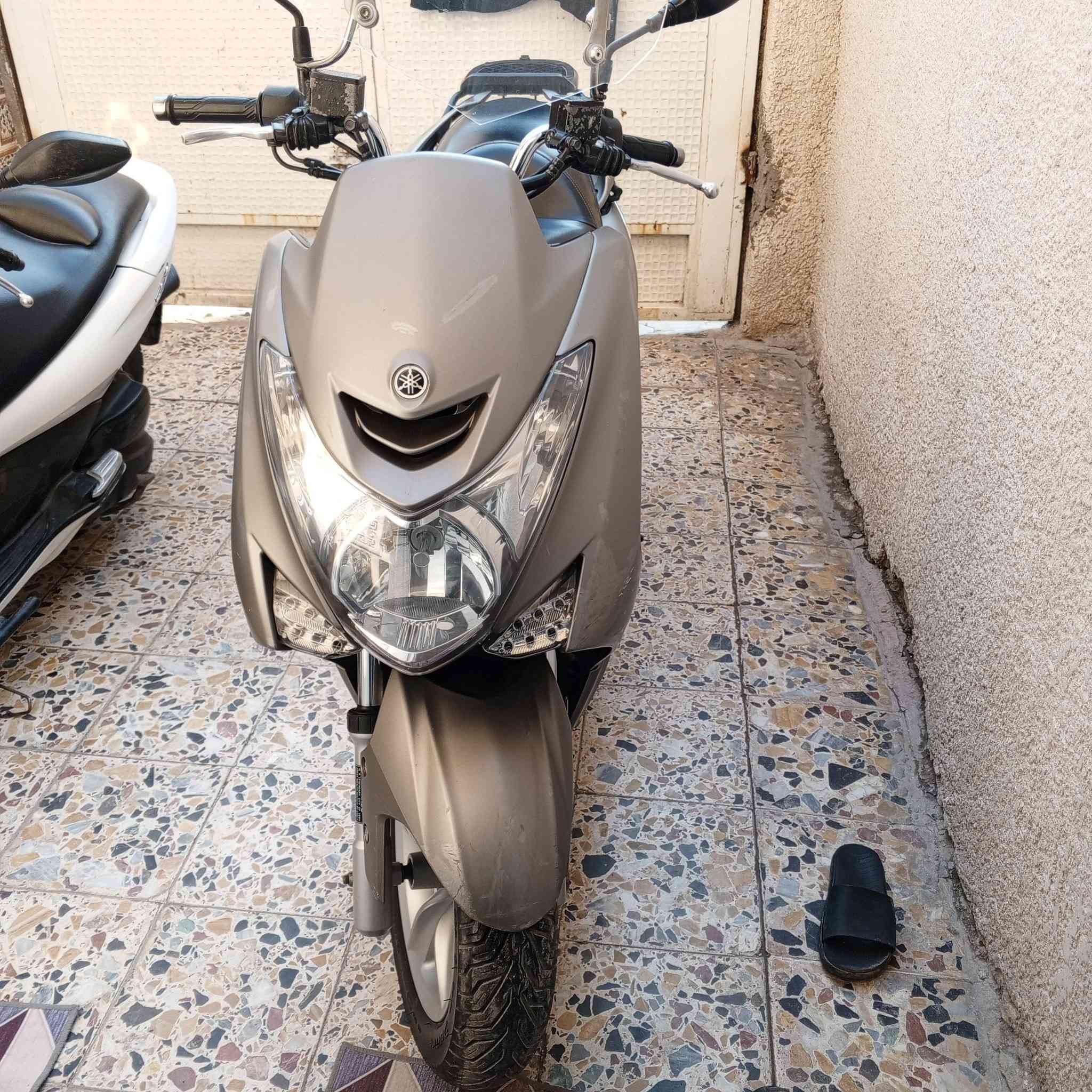 السلام عليكم
ماجستا اس موديل 2016 
كفاله عامه  
مكينه 155c
عنواني بغداد العبيدي 
***********
السعر (مليون وستميه ) بيها مجال  حك الجيه
