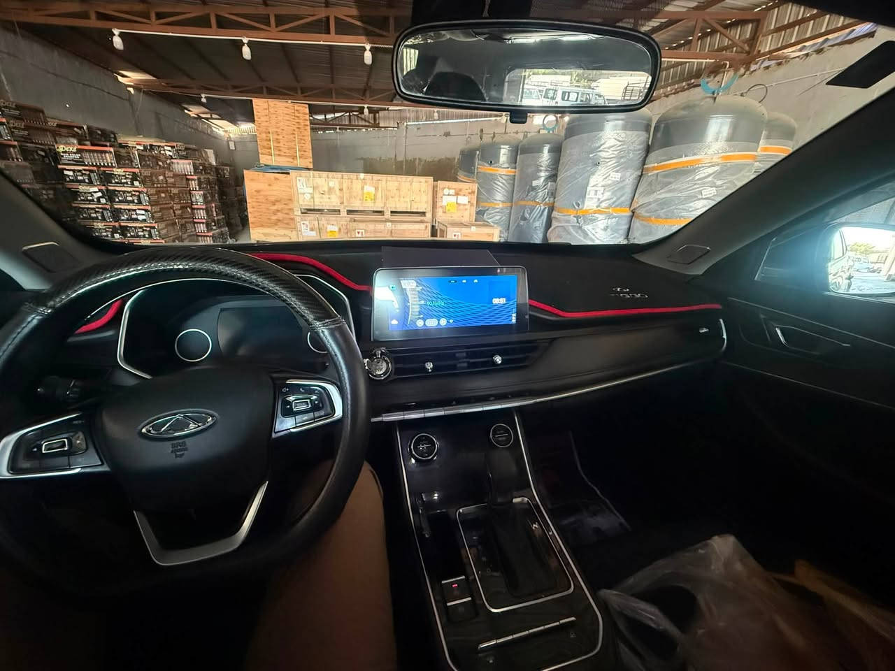 � للبيع شيري تيكو 8 برو (Chery Tiggo 8 Pro)
📅 موديل: 2022
⭐ الفئة: Comfort
⚙️ المحرك: 2.0 تيربو
🔄 القير: أوتوماتيك 9 نمر
🎨 اللون: بيتنجاني
📍 الموقع: (بغداد جسر ديالى القديم)
***********

المواصفات:
✅ محرك 2.0 تيربو بقوة 200 حصان
✅ شاشة معلومات وترفيه كبيرة
✅ كاميرا خلفية
✅ تشغيل بصمة (Keyless Start)
✅ دخول ذكي (Keyless Entry)
✅ مثبت سرعة
✅ مقاعد قماش
✅ ويل ألمنيوم 18
✅ السيارة نظيفة جداً وجاهزة للاستخدام وبعدها بضمان الوكالة وسيرفس كامل بيها

