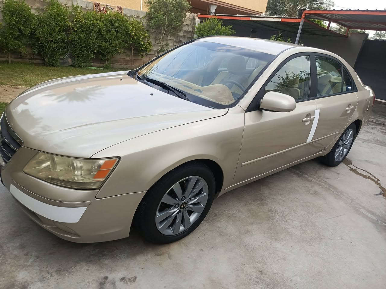 السلام عليكم للبيع سوناتا م 9 أمريكي رقم ديالى سنويه 28 تحويل مباشر 
سياره ضرر أمريكي باب خلف السايق مبدل والباقي ليبل وأحد صبغ حزام جماليه 
سياره مكينه ،2400 لأ صرف ولا بخار كير تبريد صدوره تخم تاير 17 ويل 17 ، 5 ويل كب شاشه كامره تحكمات 
داخل عسلي مدوشمه بالكامل حلوه مال جناي 
مكان بعقوبة السعر 96 وبيهه مجال ***********
